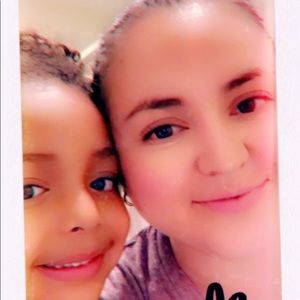 Meet your Posher, Ana